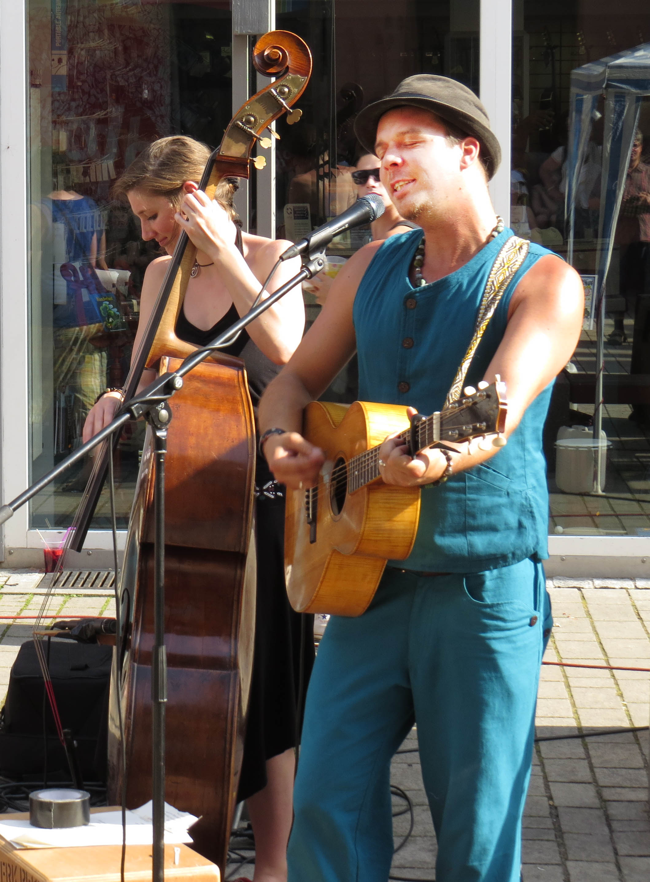 Erik-Manouz bei den Folktagen Ilmenau 2016